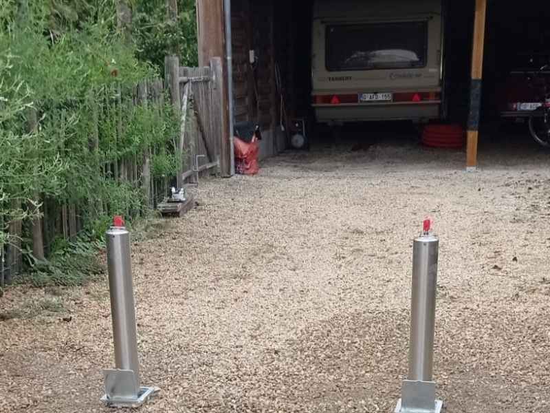 caravan beveiligen Civiele off-grid grensbeveiliging met pollers